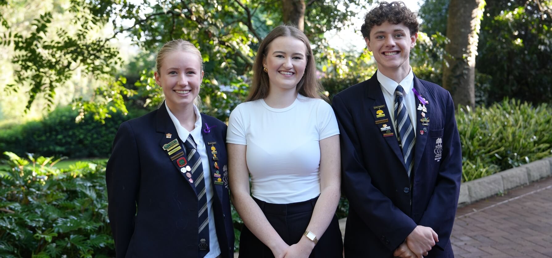  Alumnae Phoebe Britten with Head Prefects